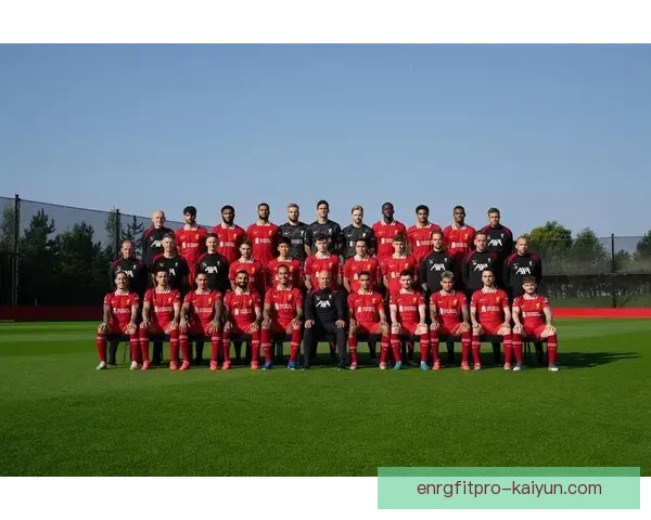 匈牙利球员转会利物浦后展现出持续提升的竞争力