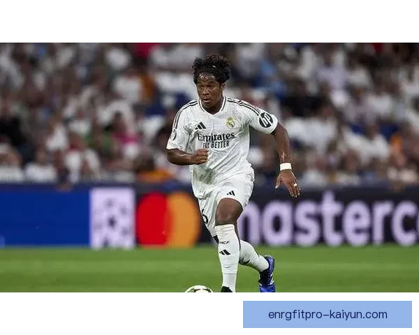 恩德里克在近期表现稳健，突破能力逐渐受到关注